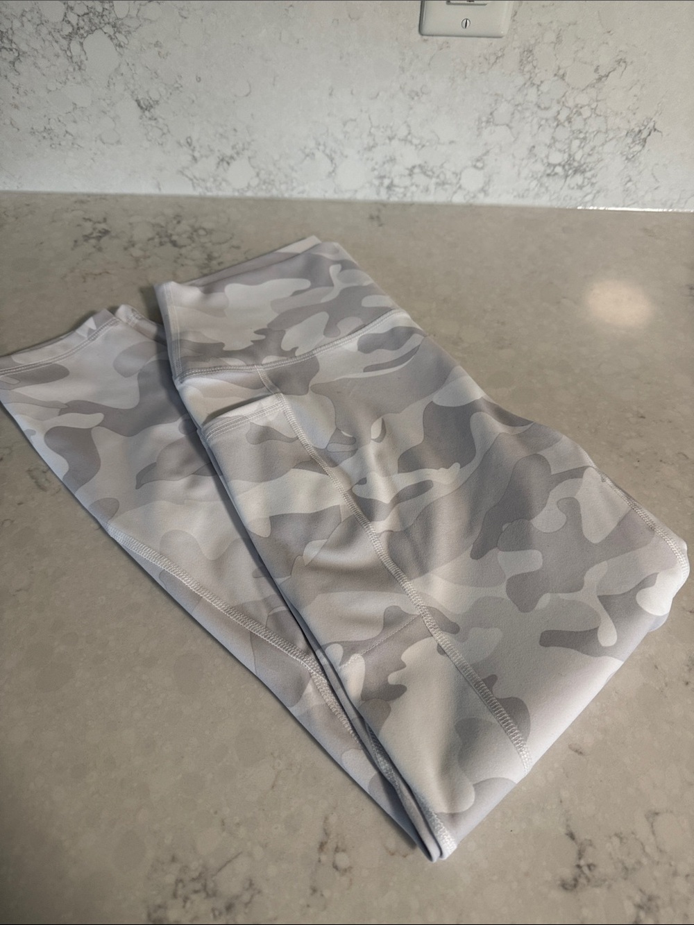 RBX Light Gray Camo Leggings- L regular length with side pockets